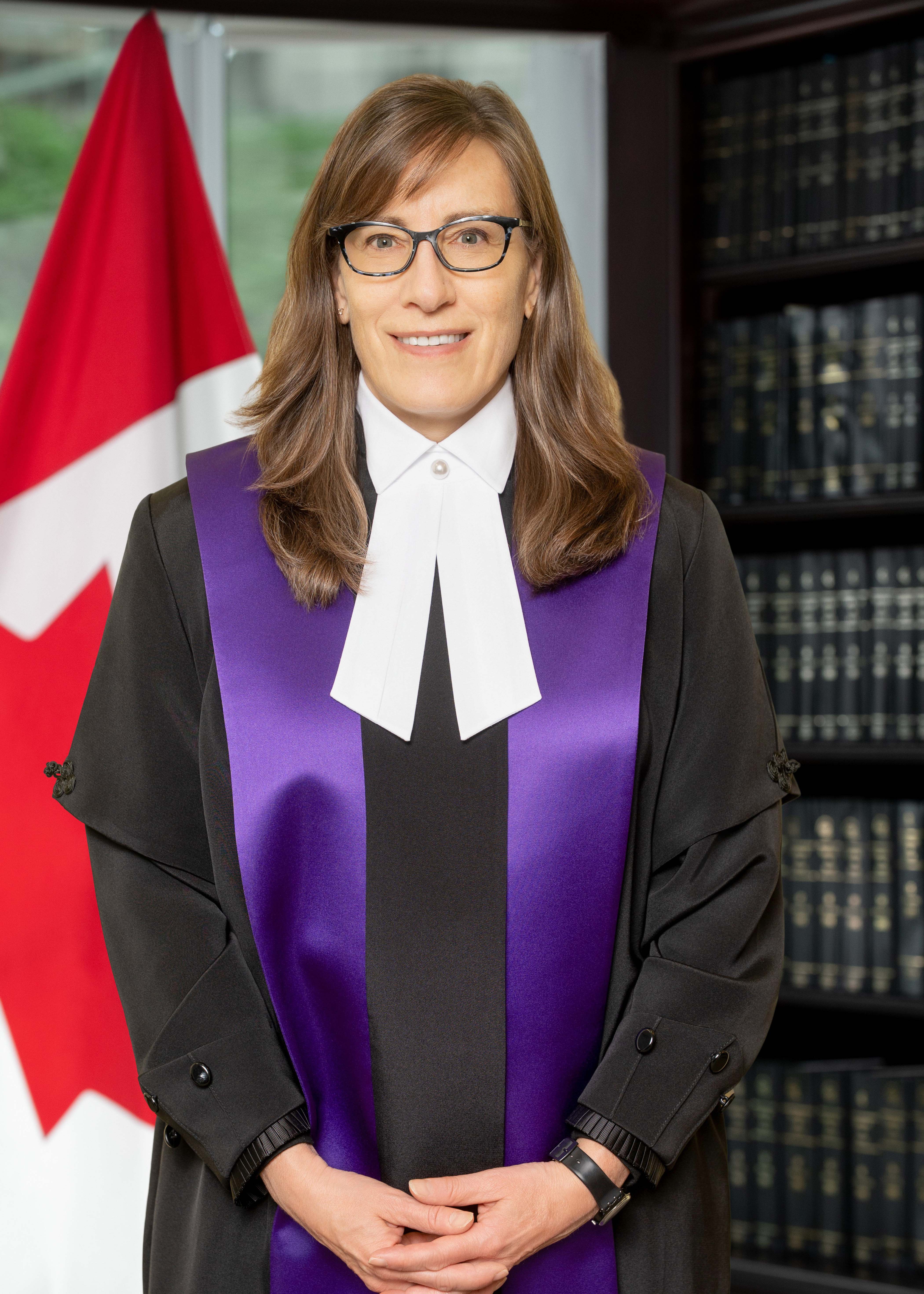 image: L'honorable Lara G. Friedlander